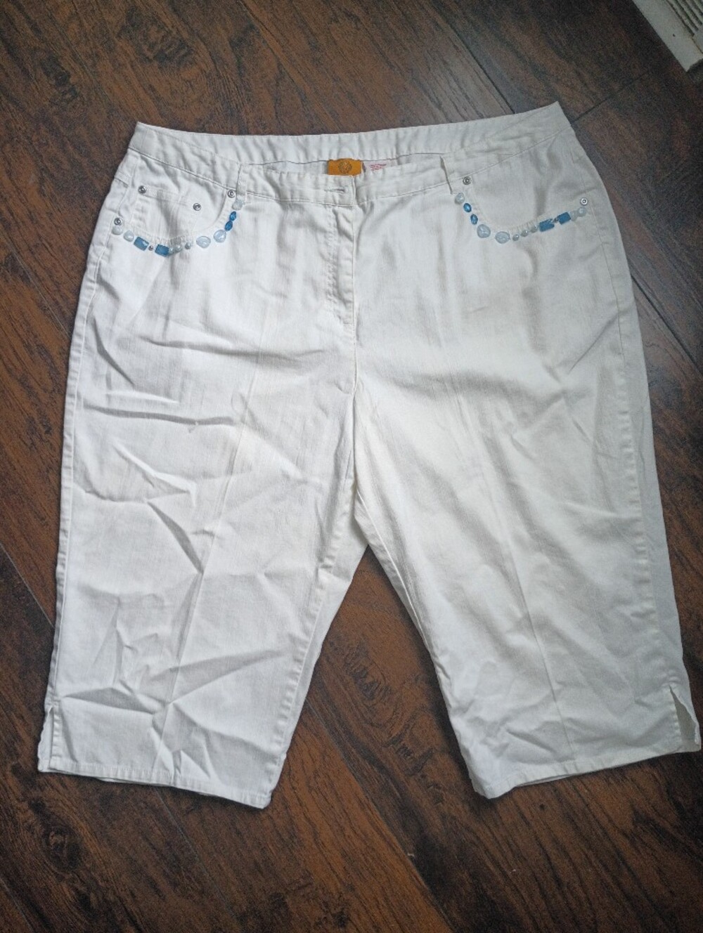 Ruby Rd. White Calpri Jeans with Pocket Beading